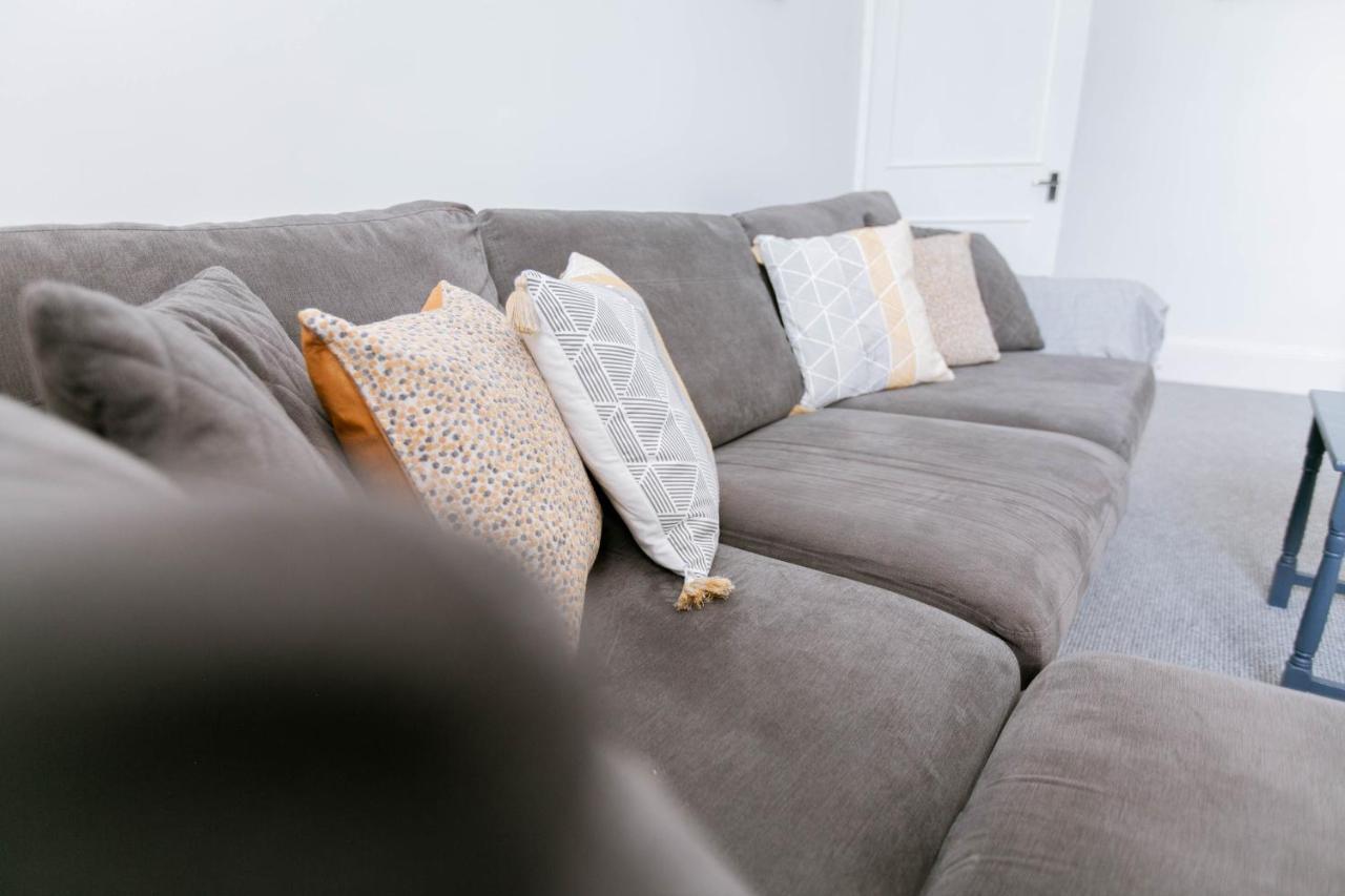 Spacious Apartment, Free Parking, Central Location Near To Uni, Hospital, Town Exeter Zewnętrze zdjęcie